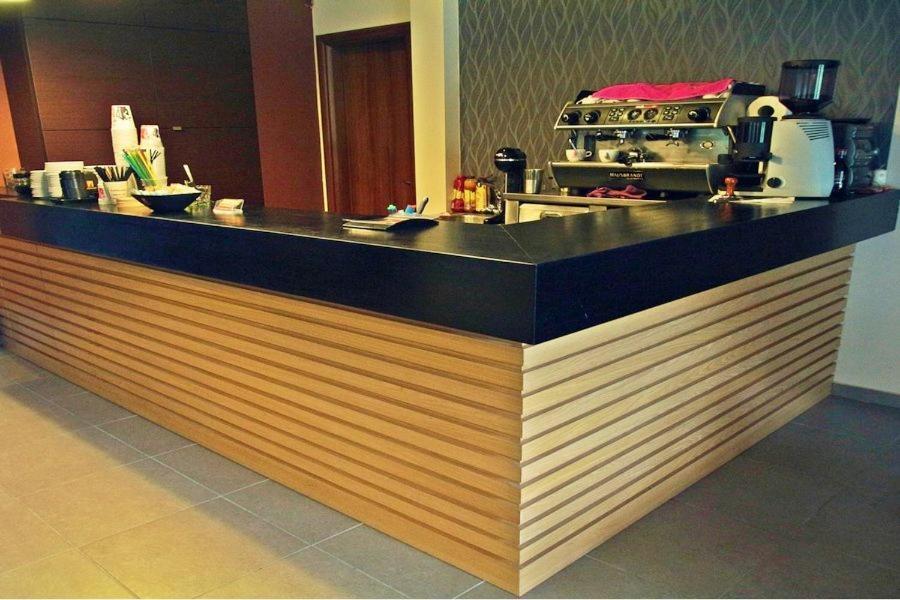 Gardiki Omilaia酒店 外观 照片